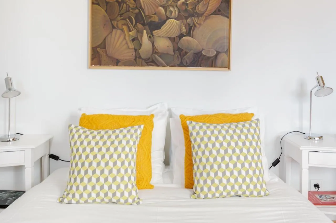 Chiado Rooftop Retreat: 19th Century Charm with River Views Lisbon 0*,